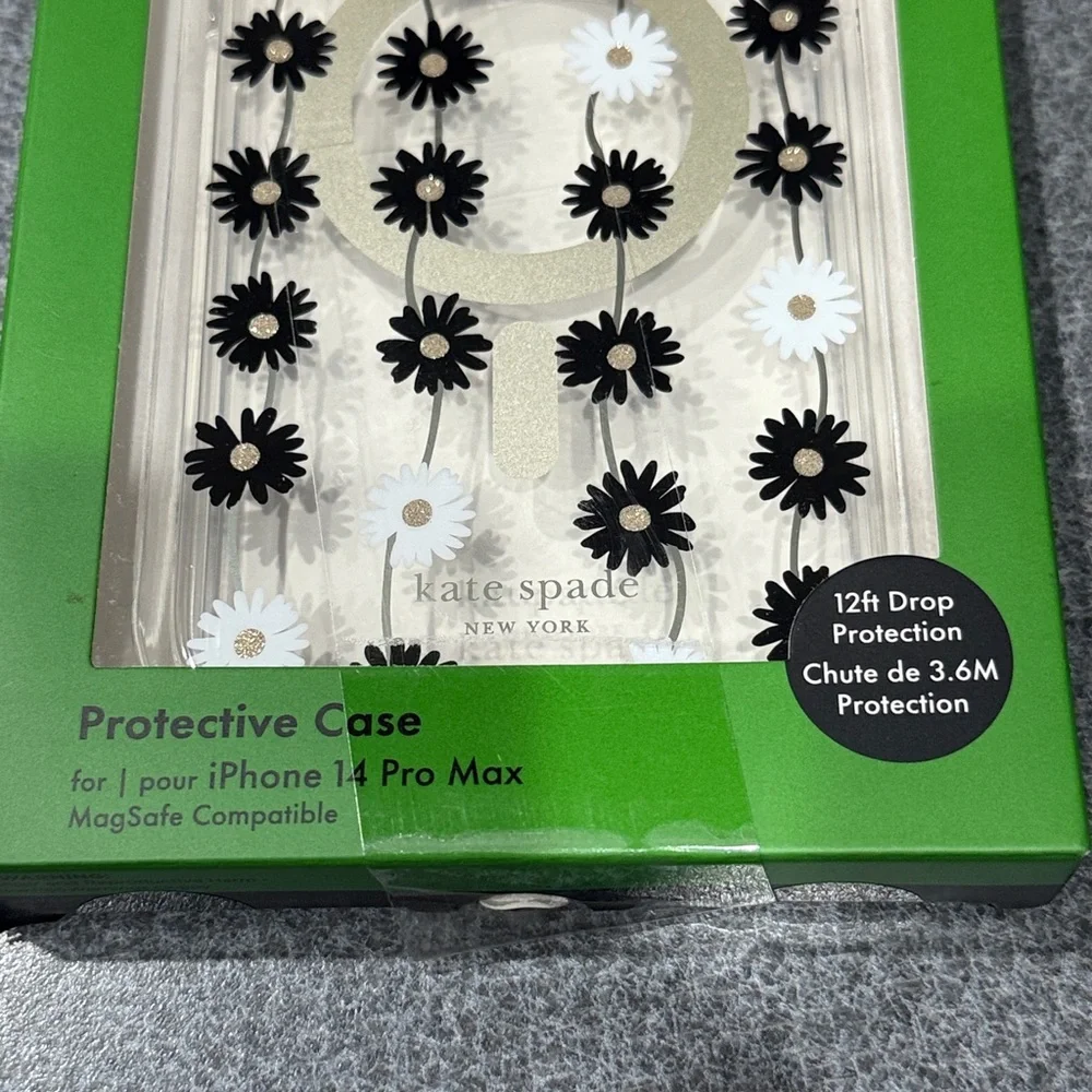 ♠️Kate Spade♠️ iPhone 14‎ Pro Max black & white daisy chain clear phone case D9